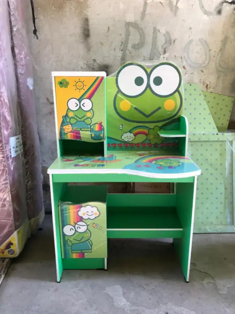 Meja Belajar Anak Gambar Keropi / Lemari Belajar Gambar Keropi 36