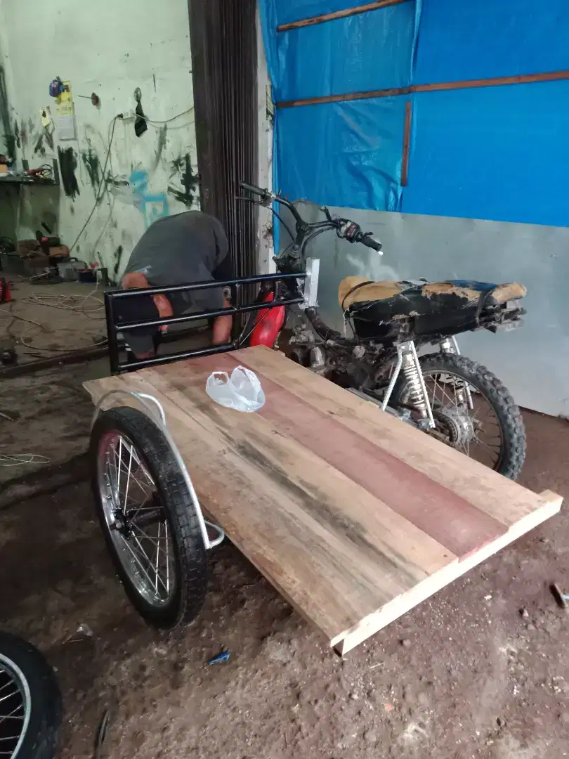 Menjual bak becak barang ,,, siap pasang di kreta