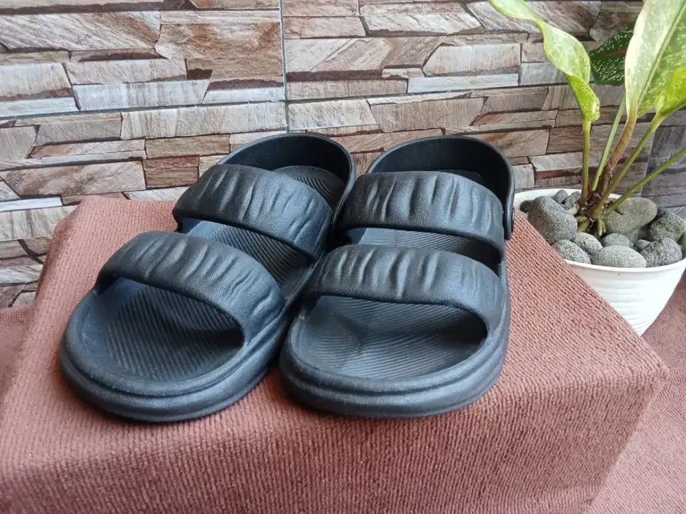 Dijual sepatu sandal jelly Eva hitam