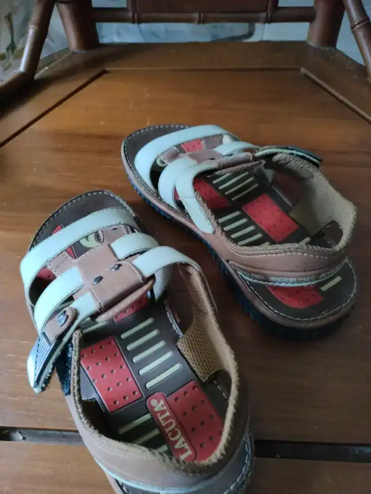 Sepatu sandal anak keren