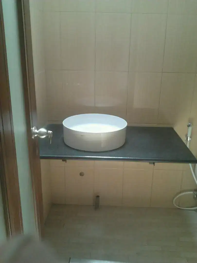 meja dapur marmer dan granit