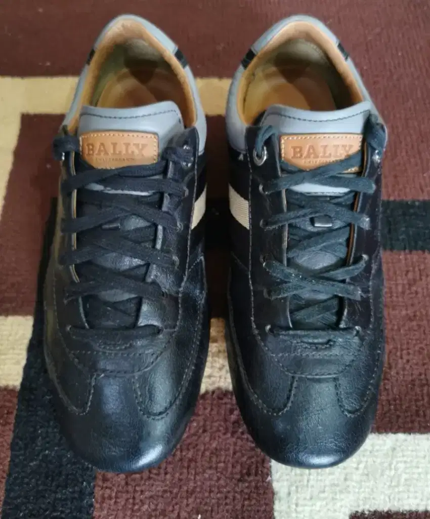 Bally Men's Leather Sneakers Size 6, 5 Insole 260