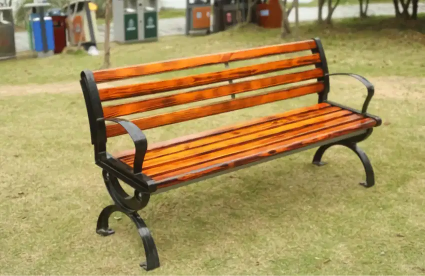 Bangku Taman Besi dan Kayu. STOCK CLEARANCE!!