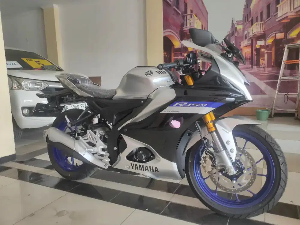 R15 V4 Abs - Motor Murah Dengan Harga Terbaik - OLX.co.id