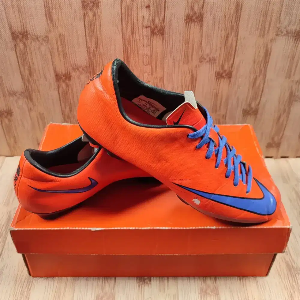 Sepatu Bola Original Nike Mercurial Victory V HG Bright Crimson Sz