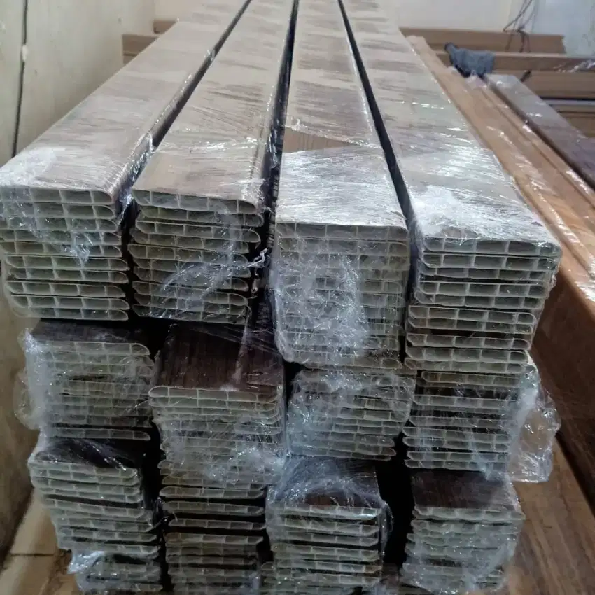 Distributor plint10cm pvc