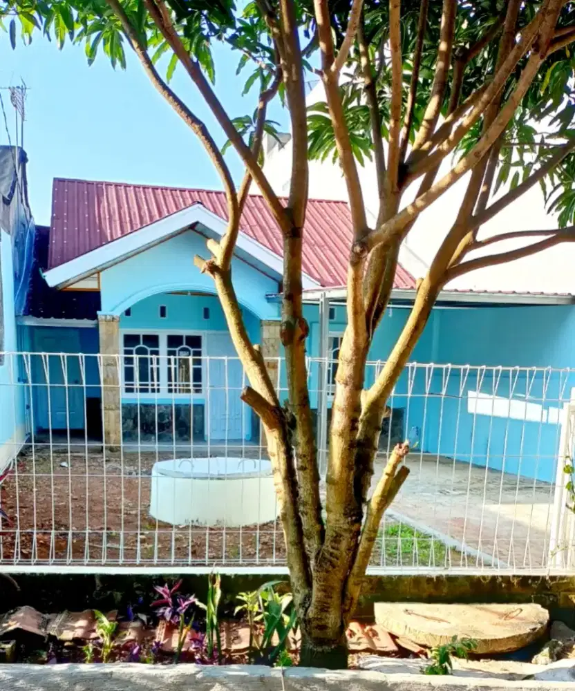 Rumah renovasi siap huni letak strategis
