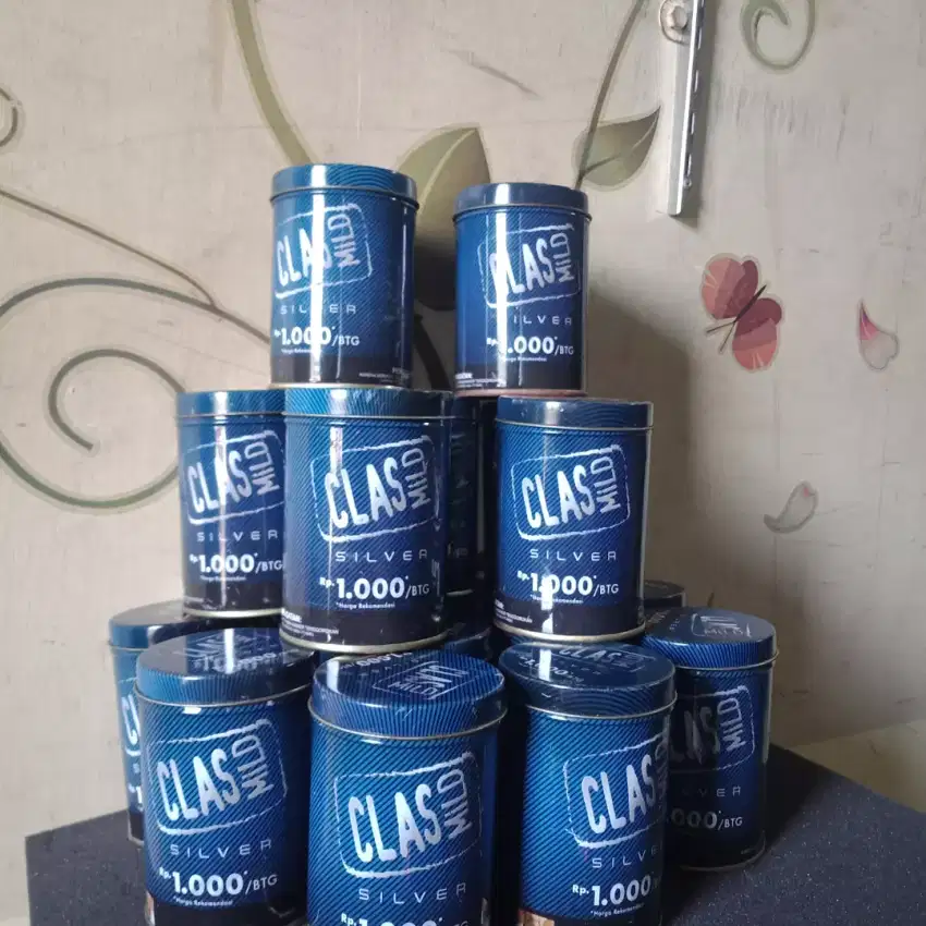 Kaleng kaleng rokok