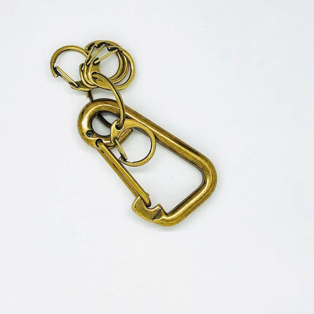 Gantungan Kunci ZARA baru GOLD keychain