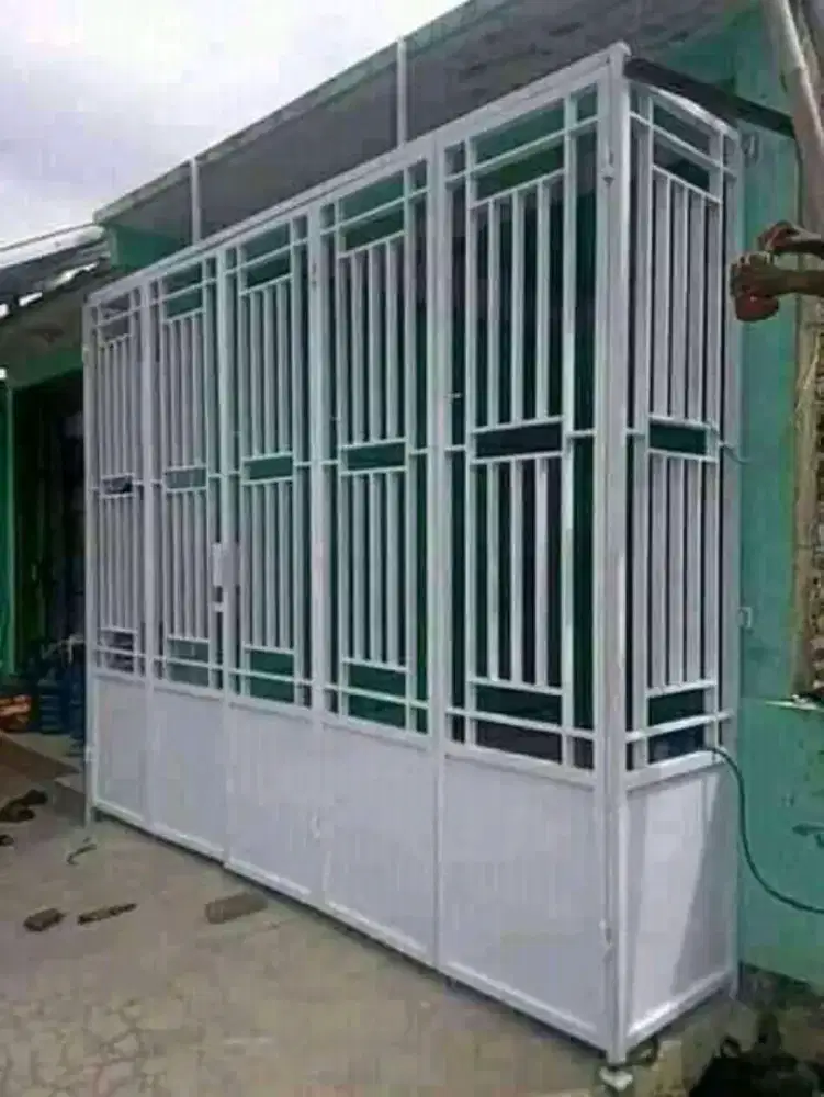 Pintu Lipat Dan Balkon