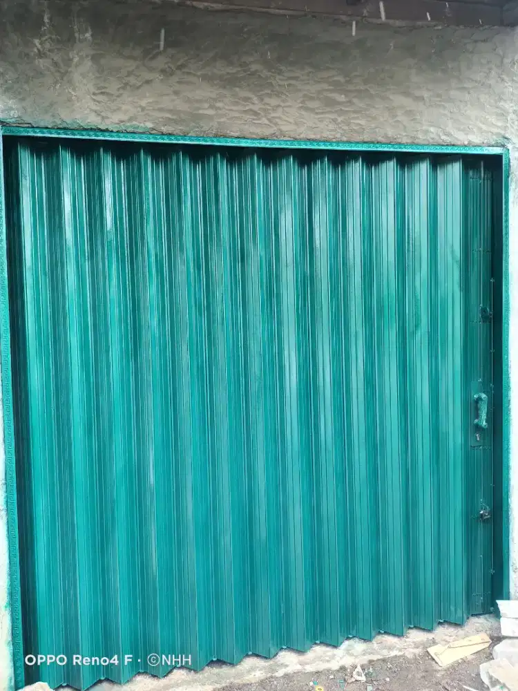 Folding gate dan rolling door
