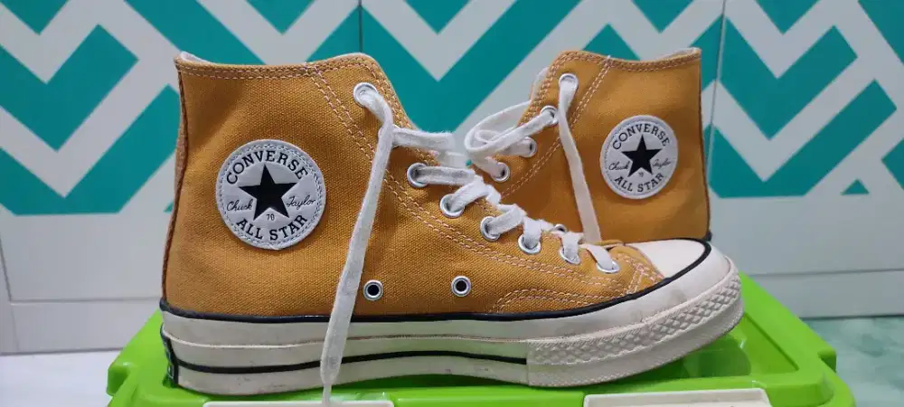 Converse Chuck 70s Sunflower Egret High Fashion Pria 892175634