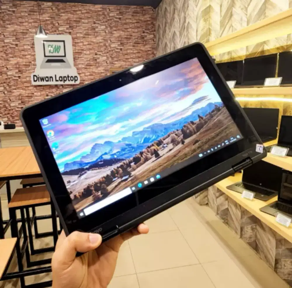 Laptop Lenovo Yoga 2in1 Touchscreen Ram 4GB SSD 128GB Bekas Second