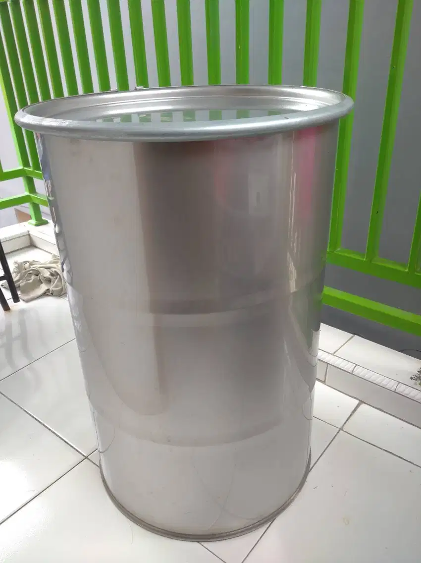 Drum stenlees steel