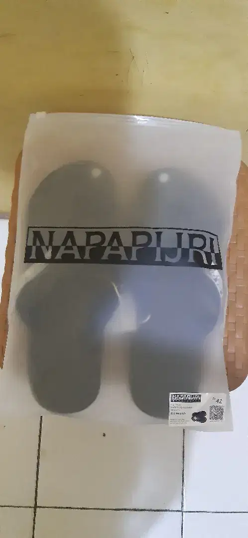 SANDAL NAPAPIJRI