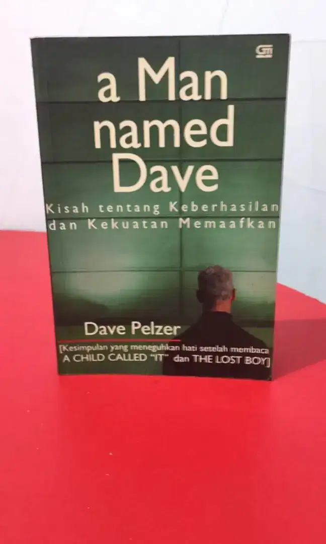 Buku novel A Man named Dave by Dave Pelzer