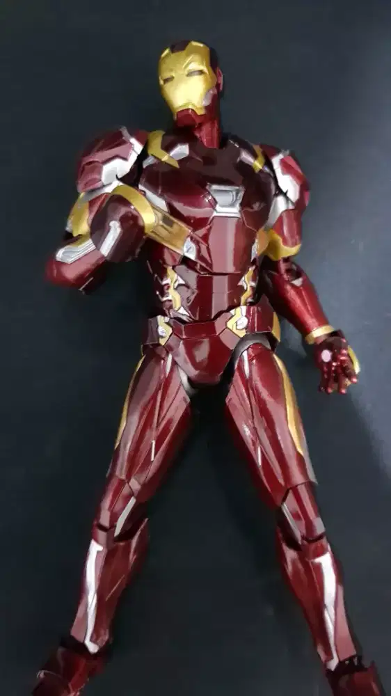 Shf iron man mark 46 original bandai bib