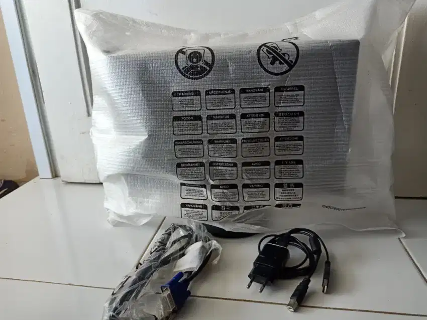 Dijual LED 15,6 inci Zyrex