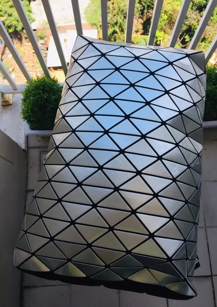 Tas RanselBag/Office/Laptop Issey Miyake Tote Bag Geometri Silver