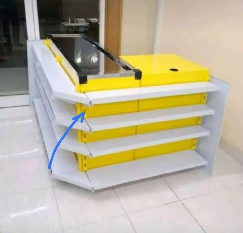 Meja kasir minimarket