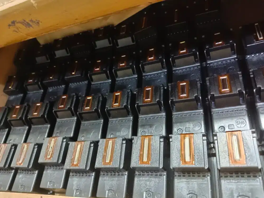 Menerima Berbagai jenis tinta Printer Baru maupun Bekas harga tinggi