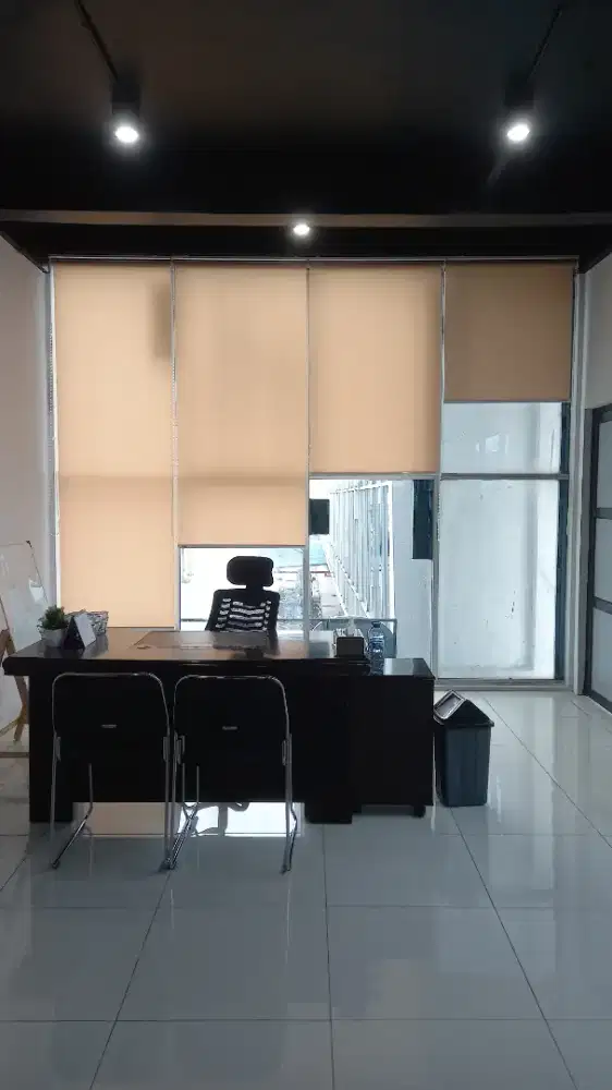 Gorden Minimalis Roller Blind Vertikal Blind