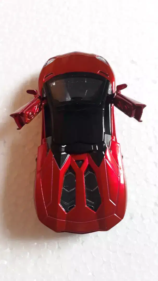 Miniatur Mobil Lamborghini Aventador Merah Replika Diecast Mainan Anak