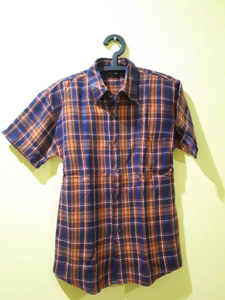 Kemeja Flannel Lengan Pendek Motif Kotak-Kotak Biru Oranye