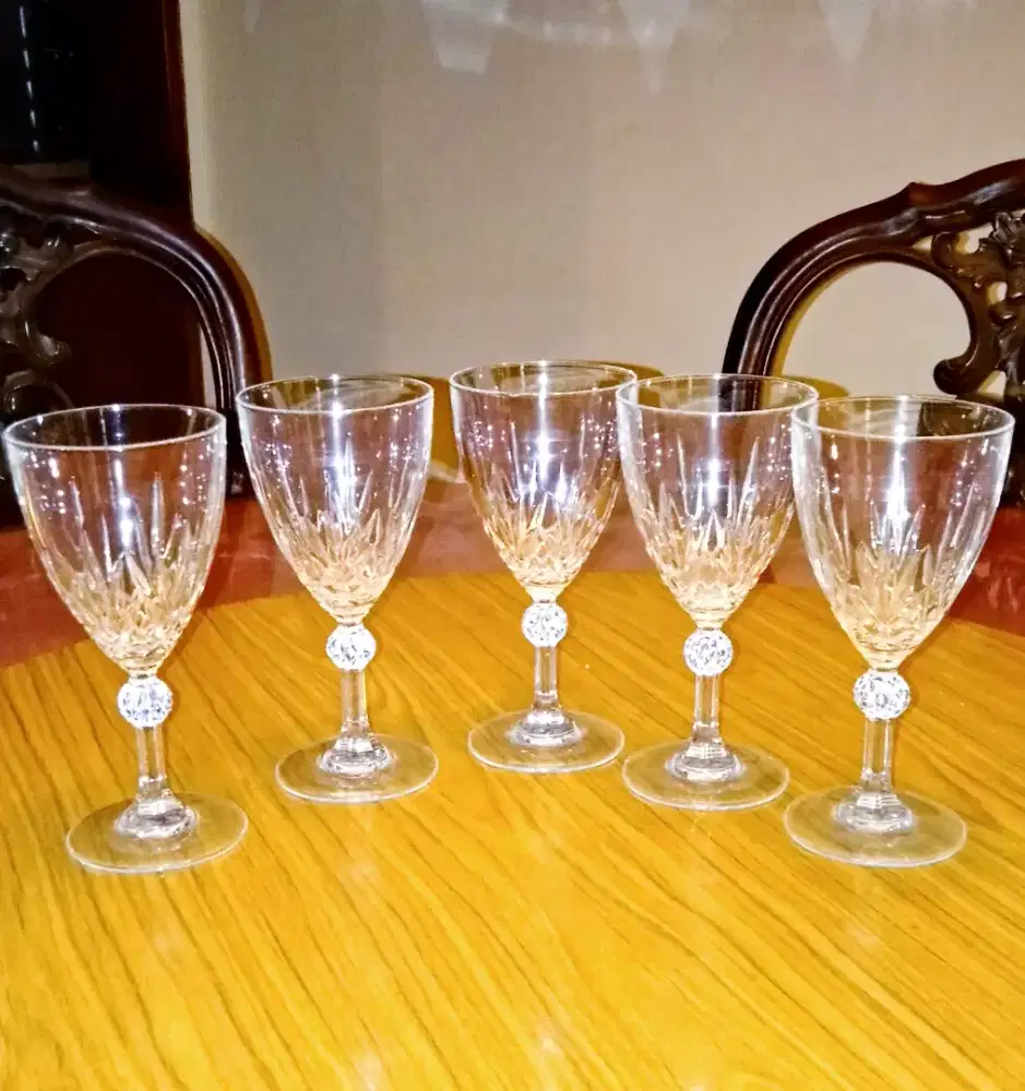 Gelas kristal (RCR Crystal Melodia White Wine Glasses)