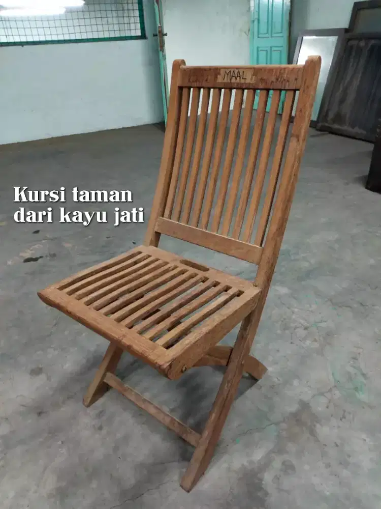 Kursi Lipat dari kayu jati