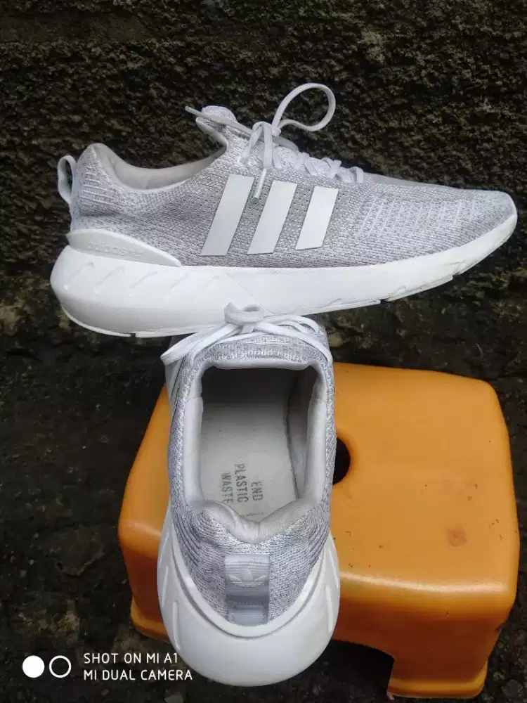 Harga adidas swift outlet run original