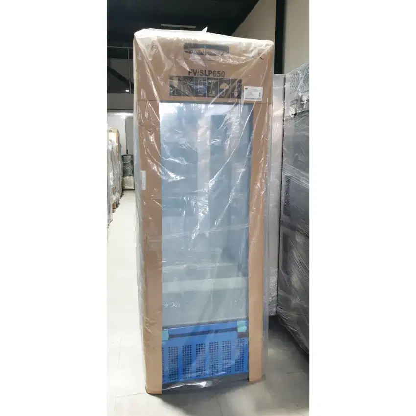 SHOWCASE COOLER / DISPLAY COOLER FRIGOGLASS 650