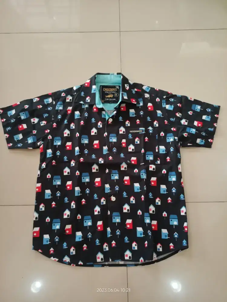 baju kemeja anak laki laki usia 8 tahun crocodile hitam motif rumah