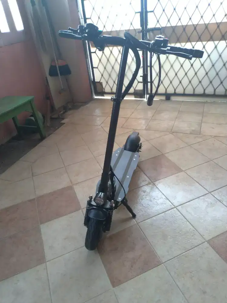 Dijual Electric Scooter/Skuter Listrik Zapcool