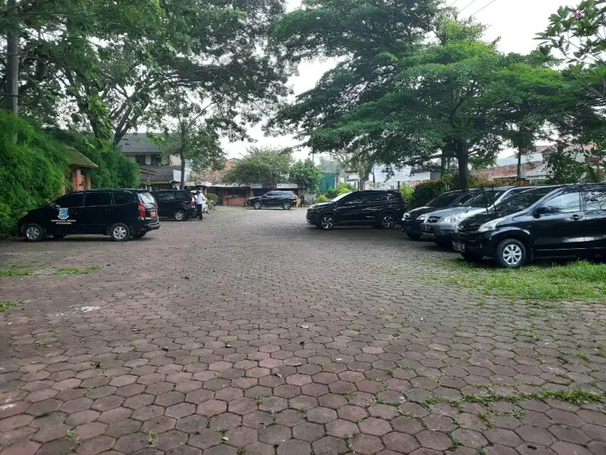 Dijual tanah dan bangunan Resto