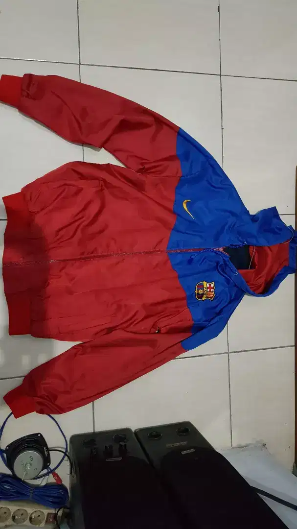 Jaket barca size L jarang dipake,yg minat lngsung cod kota bumi aja ya