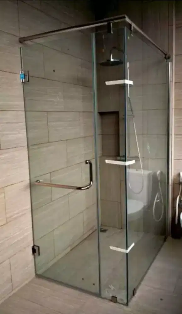 Macam macam kaca shower almunium