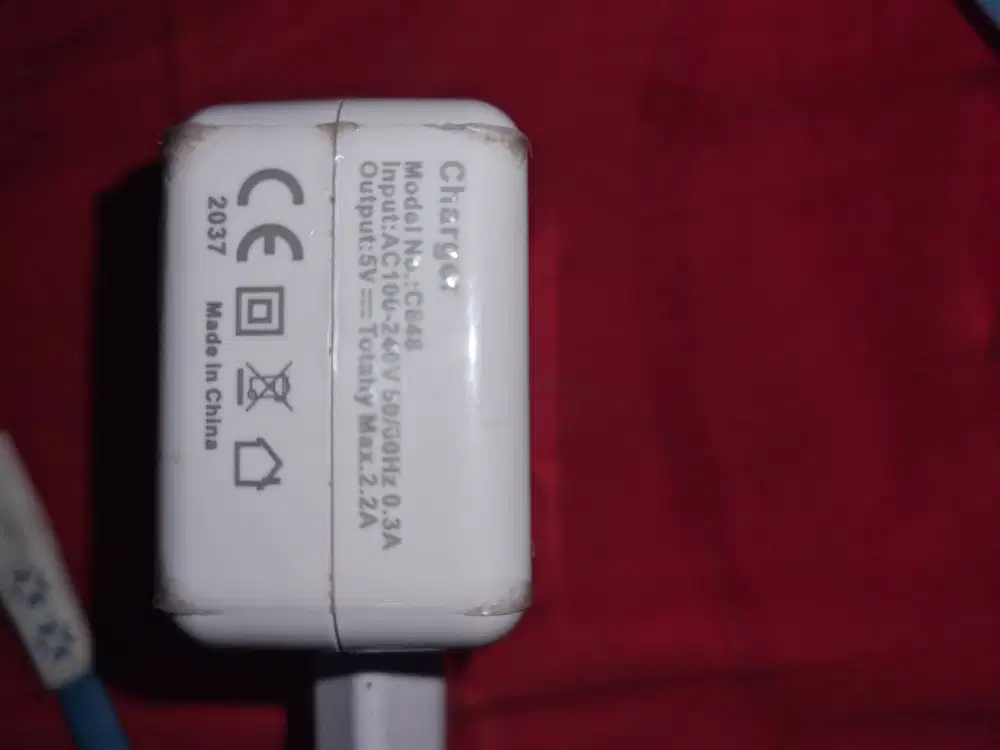 Dijual Charger second merk Delcell 2,2A murah