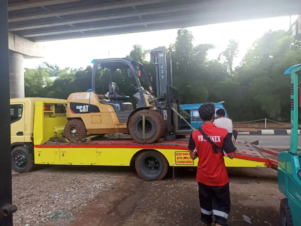 SEWA FORKLIFT CILANDAK 24 JAM