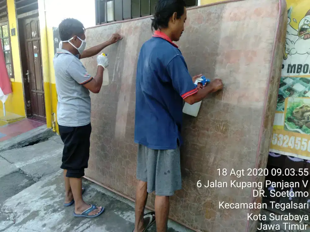Jasa cuci sofa/karpet/springbed/cleaning service di surabaya.sidoarjo