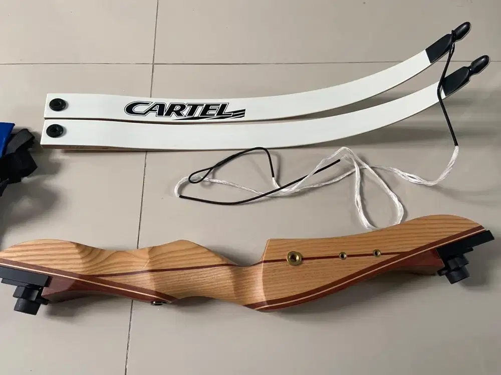 Cartel Archery Wooden