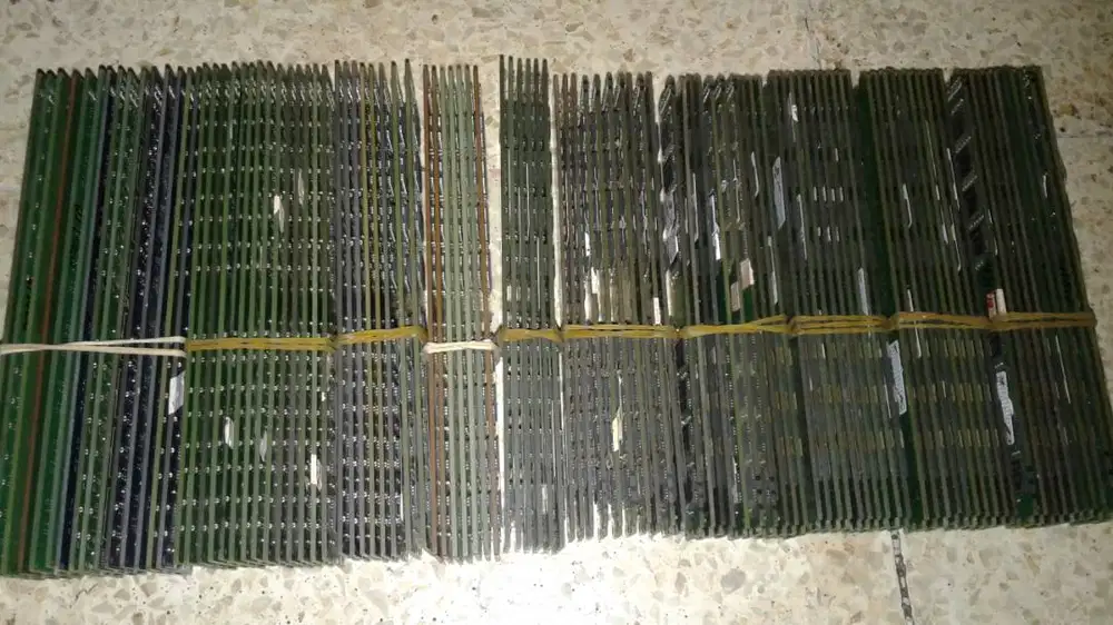 Jual MEMORI/RAM DDR3 1, 2 & 4 GB (PC 10600/12800) Second Utk Komp PC