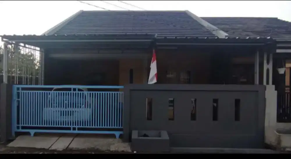 JUAL/OVER KREDIT Rumah Subang Kota