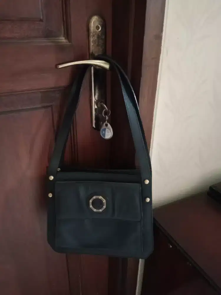 Tas Second Original Safiano letter