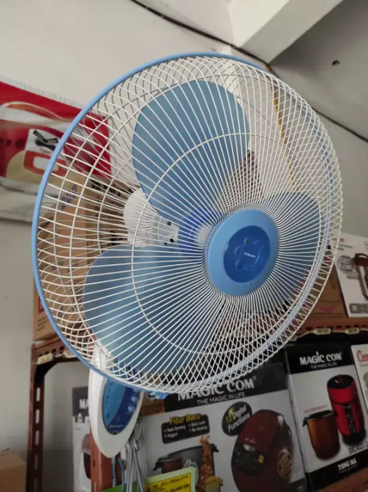 KIPAS ANGIN DINDING MIYAKO PAKE REMOT KAW-1689RC (BARU dan BERGARANSI)