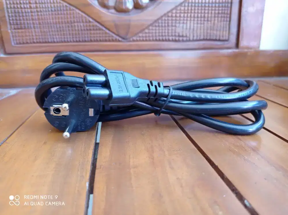 Kabel power charger laptop