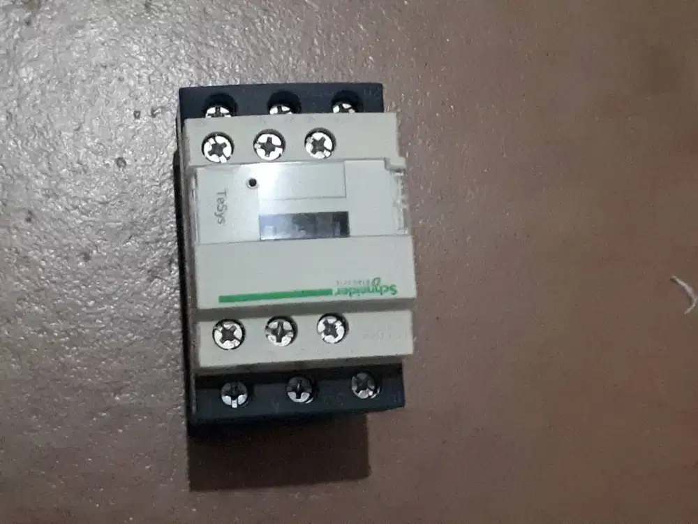 Schneider Contactor LC1D18M7 (A-848)