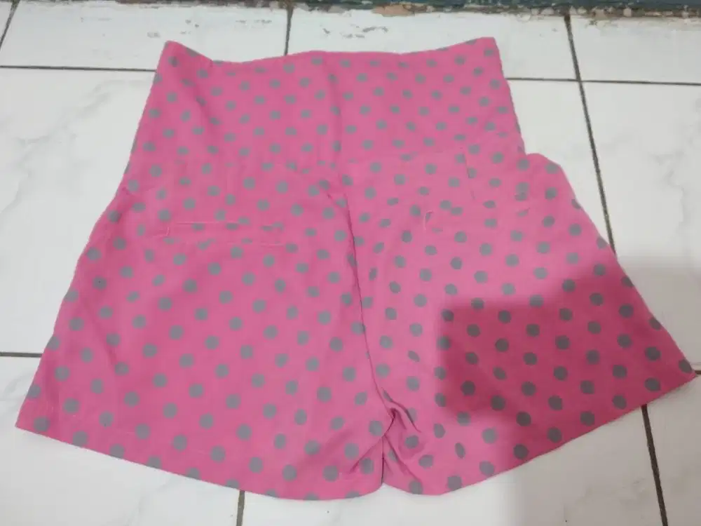 Celana Kulot Pendek Wanita Pink