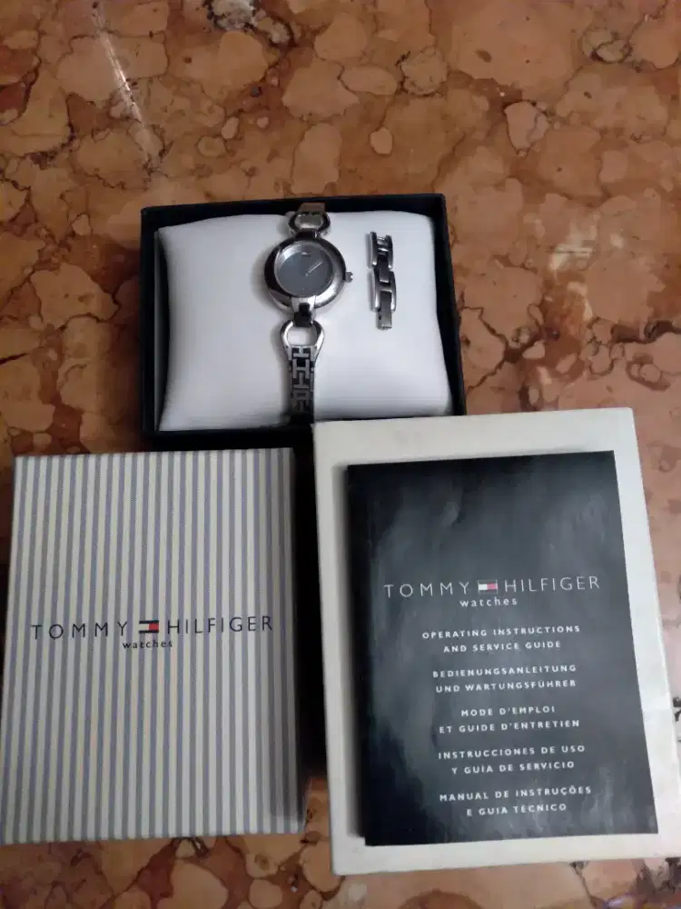 Jam Tangan Wanita Tommy Hilfiger