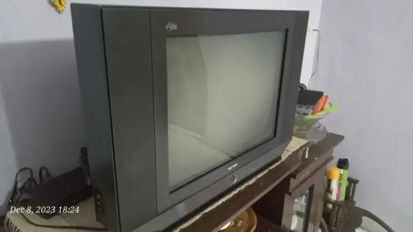 TV Polytron Slim 21 inci + stb baru